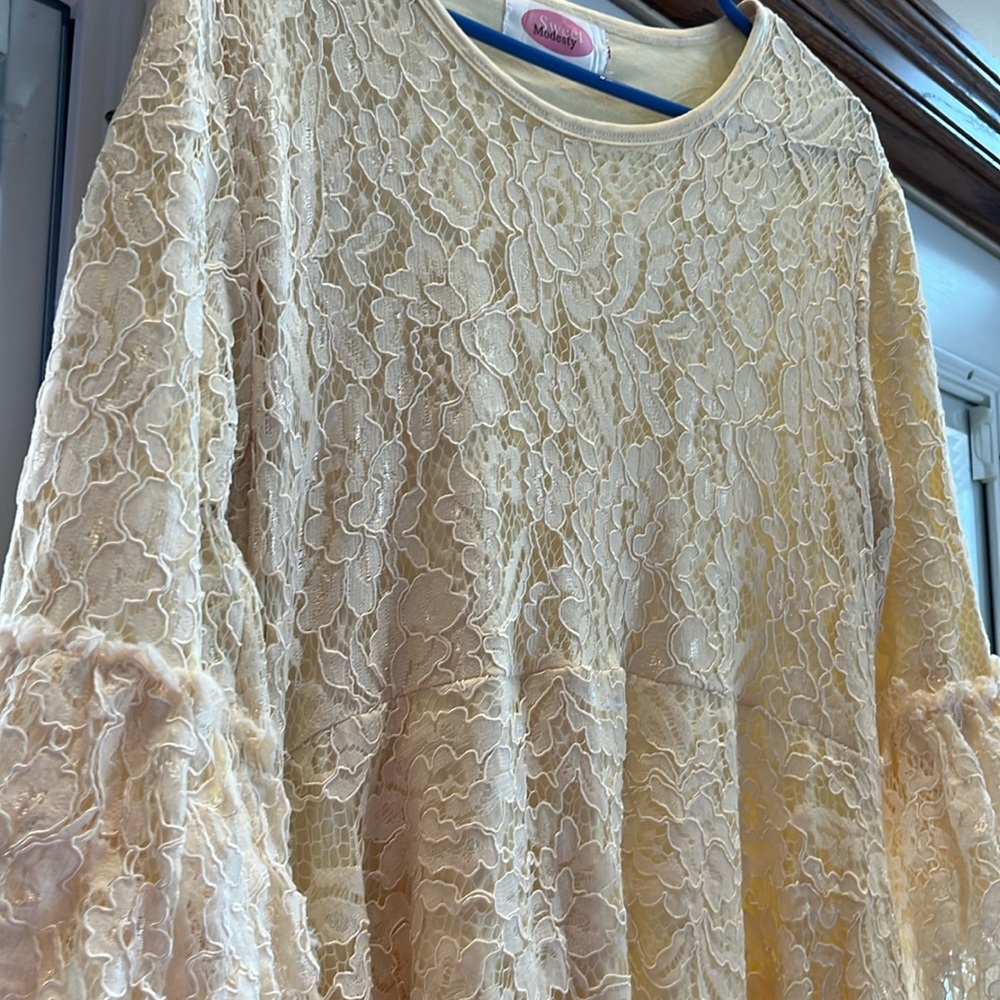 Cream lace tunic